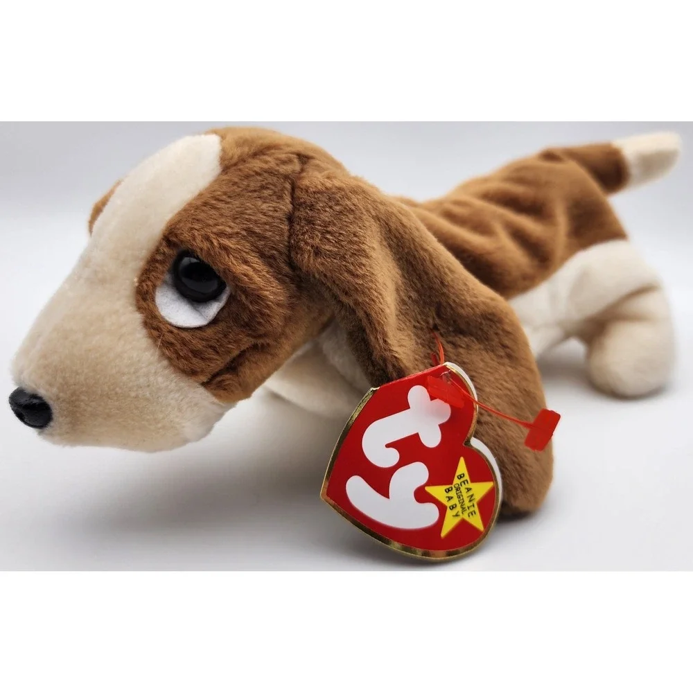 Ty Beanie Baby Tracker the Dog DOB June 5,‎ 1997 SO CUTE